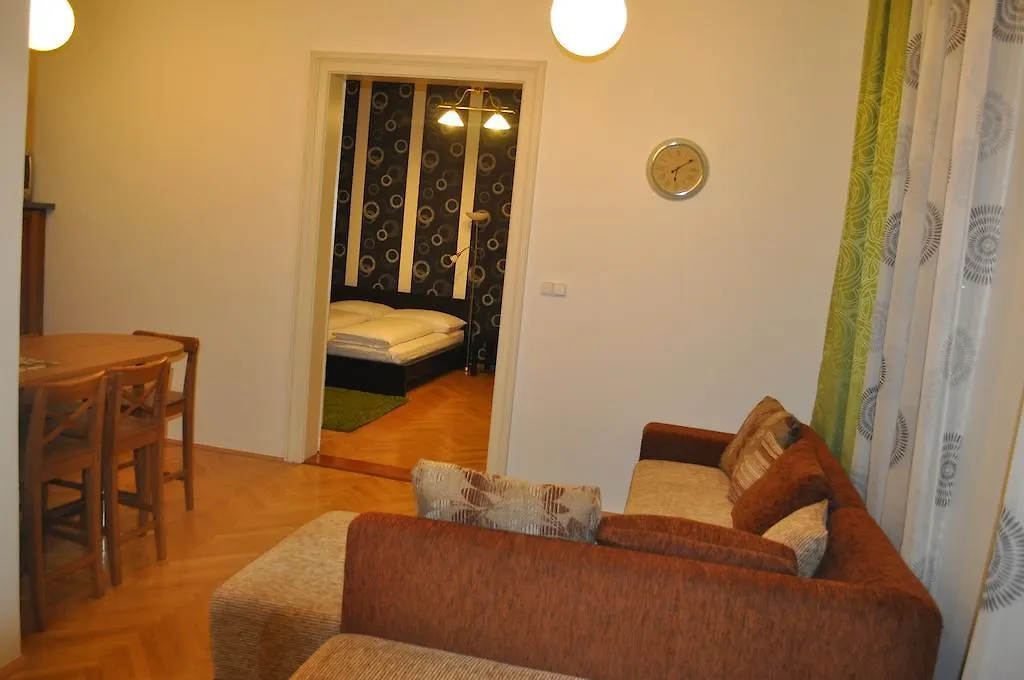 The Family'S Nest Apartamento Praga