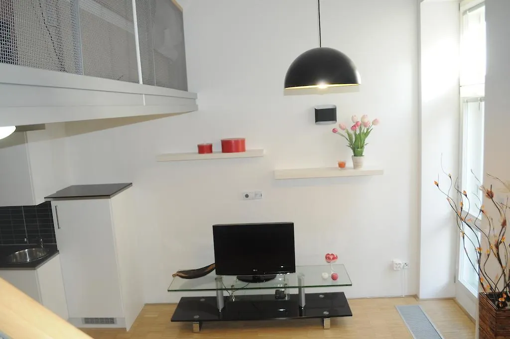 The Family'S Nest Apartamento Praga